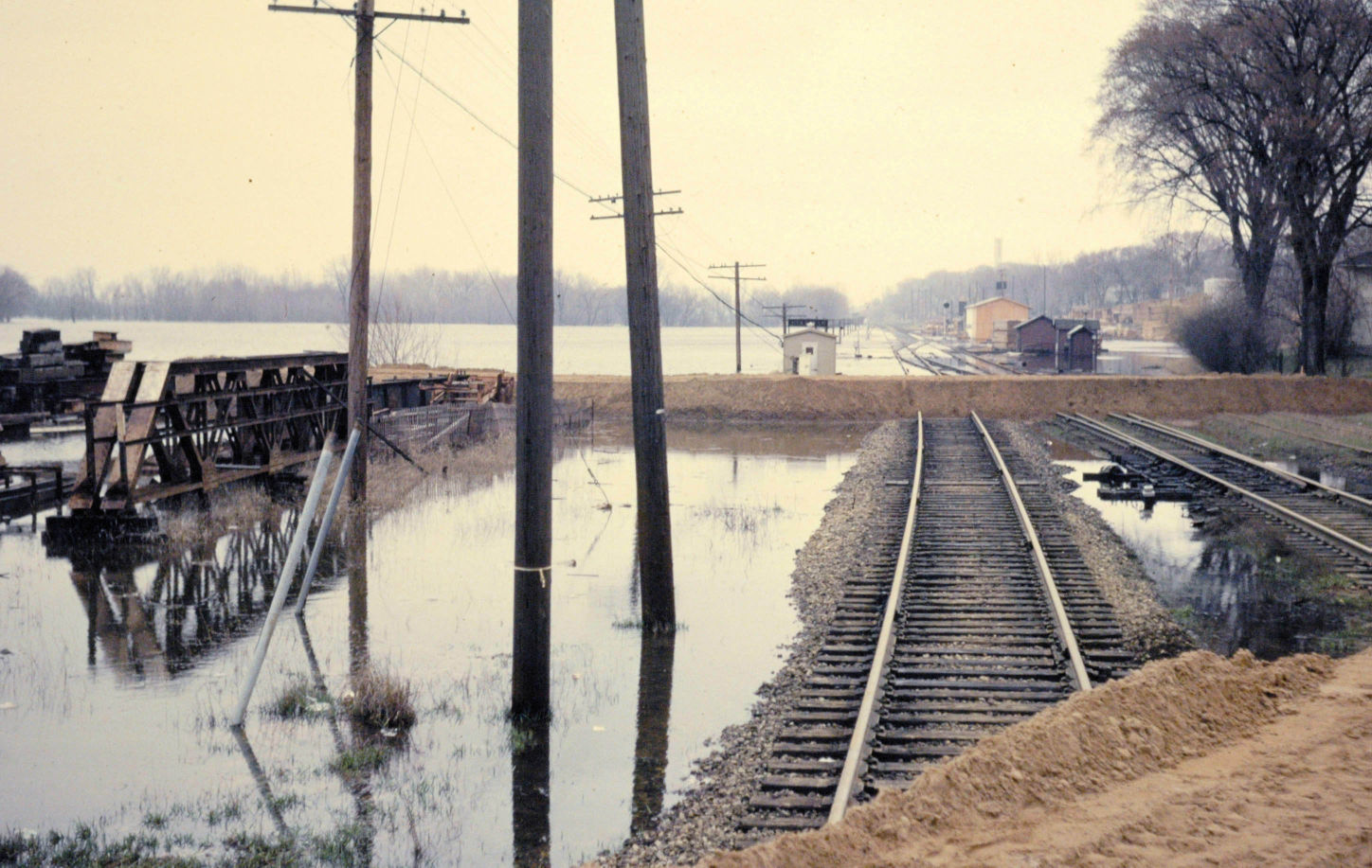 From Tribune files: Photos from the Great Flood of 1965